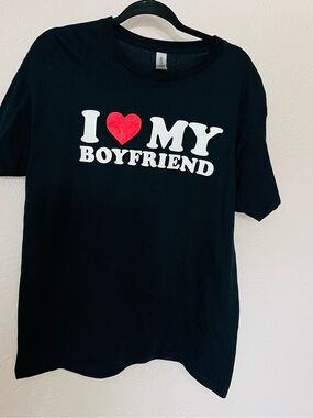 Gildan Black Tee I ❤️ My Boyfriend Graphic